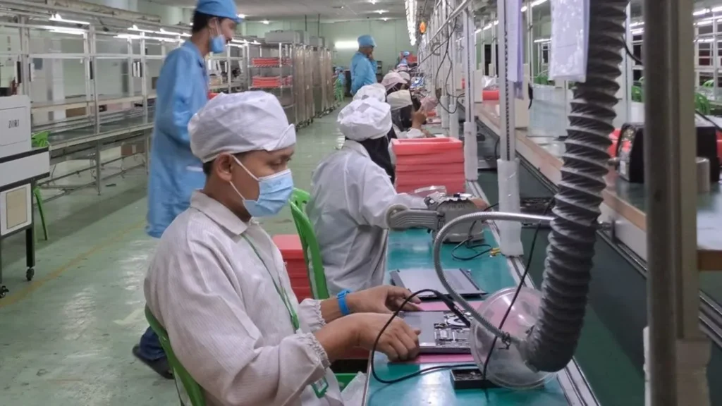 Ketahanan Sektor Industri dan Manufaktur Indonesia dalam Menghadapi Depresiasi Rupiah