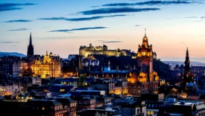 Kota Edinburgh Bakal Kenakan Pajak Bagi Turis untuk Bangun Infrastruktur