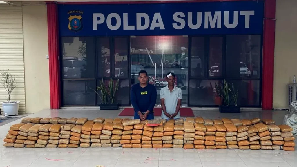 Polda Sumut Berhasil Menangkap Pelaku yang Membawa 272 Kg Ganja di Langkat